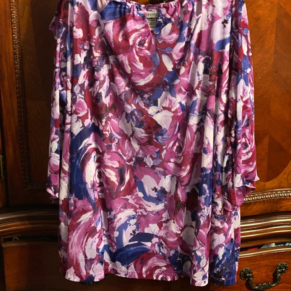 Closet clear out Floral cold shoulder top